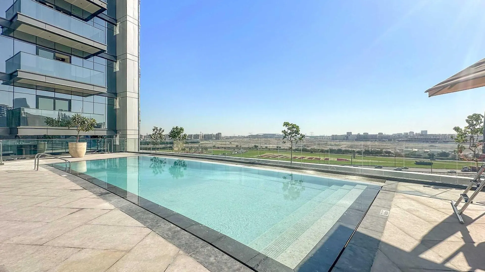 Luxury 1-Bedroom Apart In Business Bay Dubai United Arab Emirates