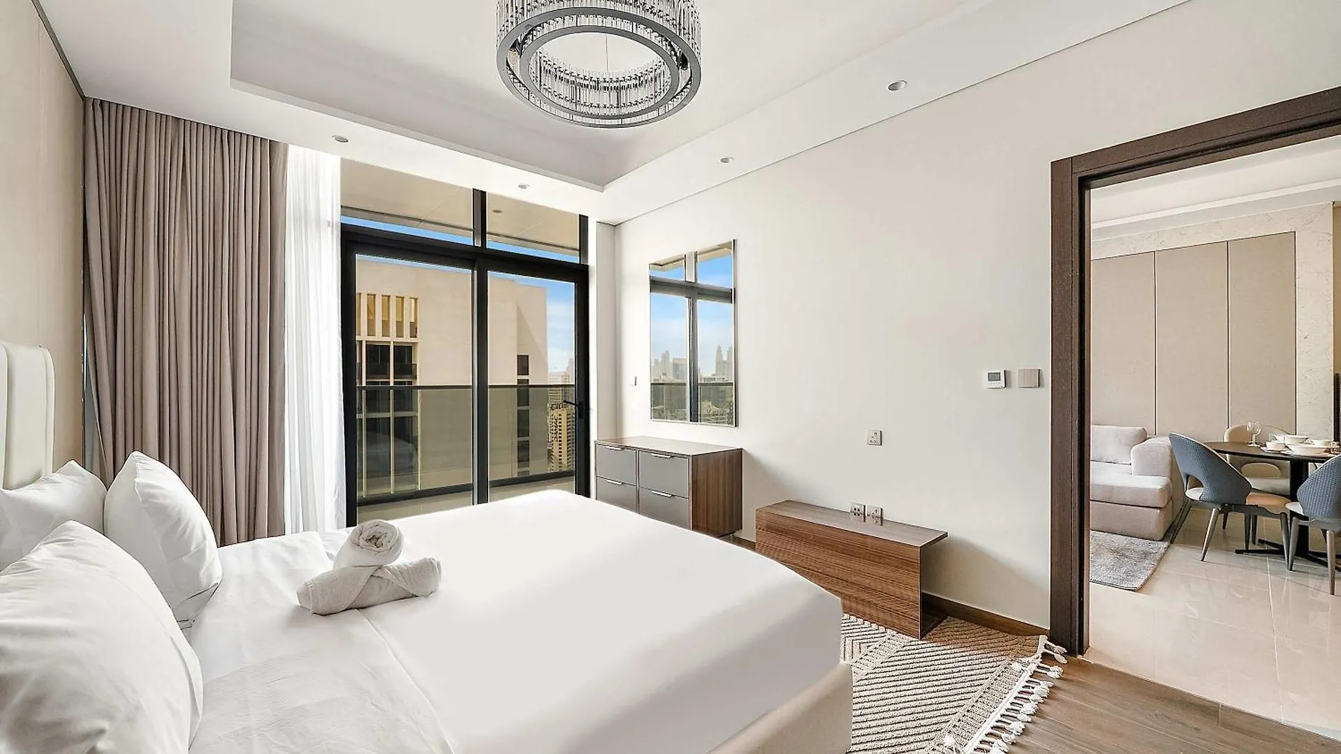 Apartment Luxury 1-Bedroom Apart In Business Bay Dubai