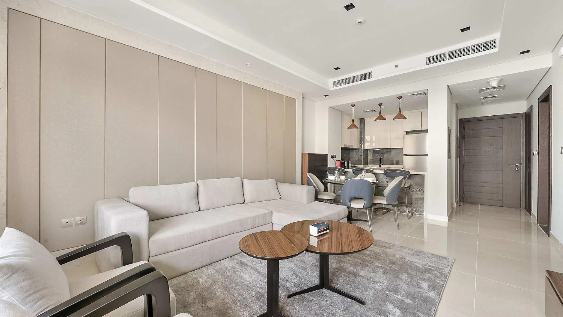 Luxury 1-Bedroom Apart In Business Bay contacts